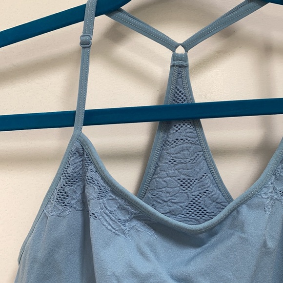 Fabletics workout shirt - Picture 2 of 5